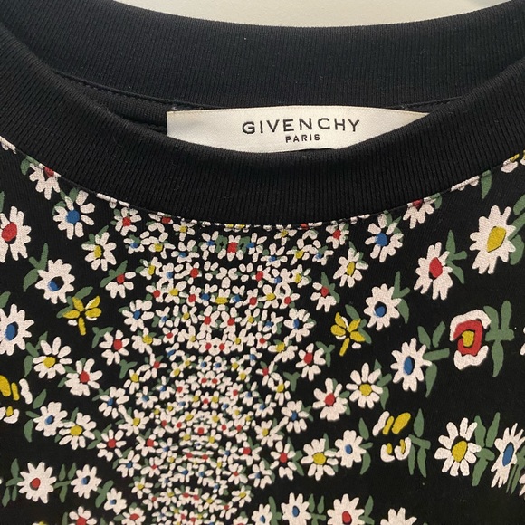 Givenchy, Kaleidoscope Daisy T-Shirt, XL, Excellent condition, worn once. - Picture 5 of 8